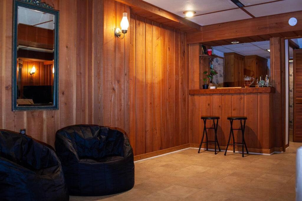 Lakeside Retreat: Pet-friendly With Hot Tub & Outdoor Activities Casa de férias *