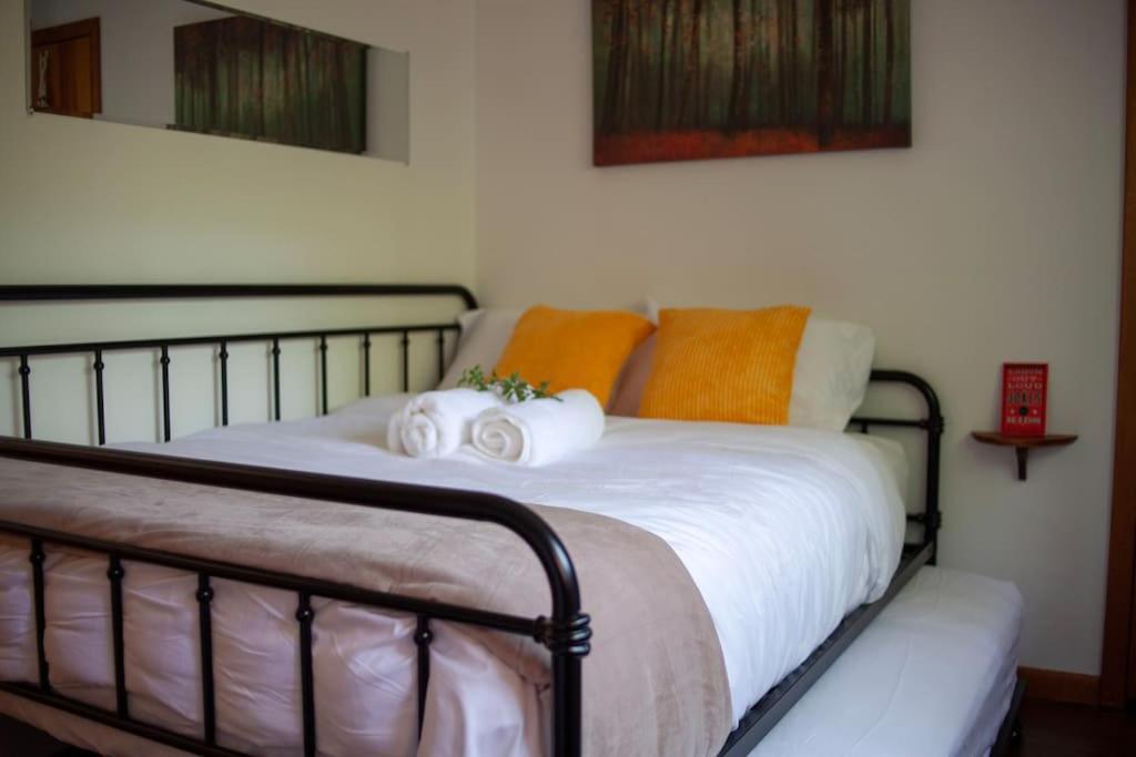 Lakeside Retreat: Pet-friendly With Hot Tub & Outdoor Activities